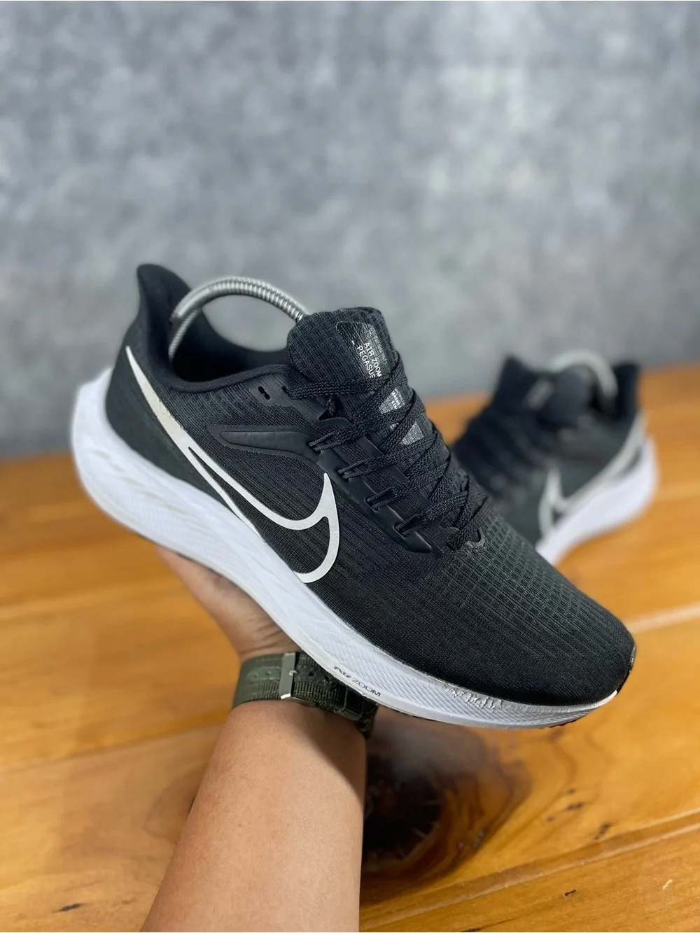Nike Air Zoom Pegasus 39‎ Womens Size 10 Black White Running Shoes DH4072-001